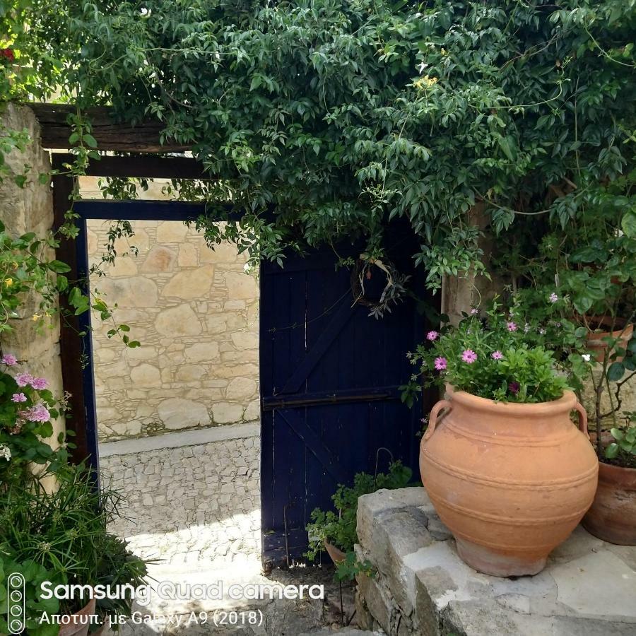 Ble Mavi - Studio For 2 (Adults Only) Όμοδος Εξωτερικό φωτογραφία